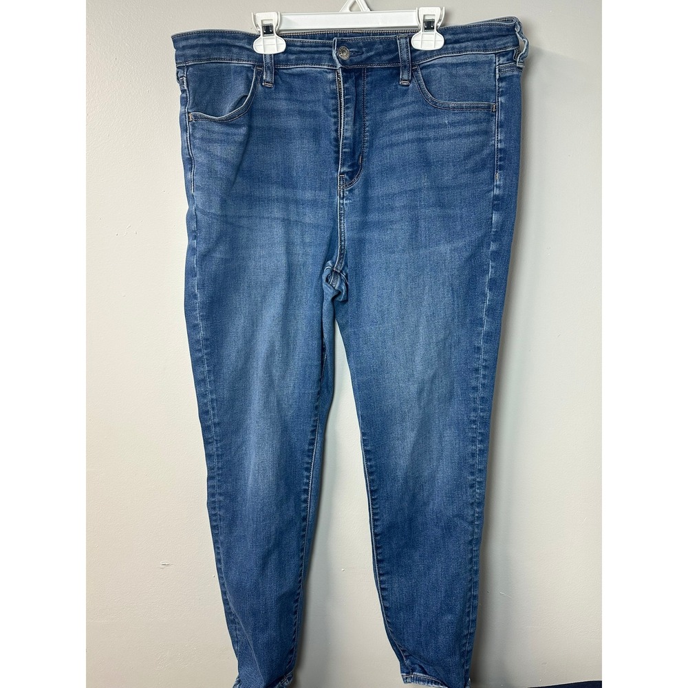American Eagle | High Rise Jegging Medium Wash Blue Denim | Size 16S